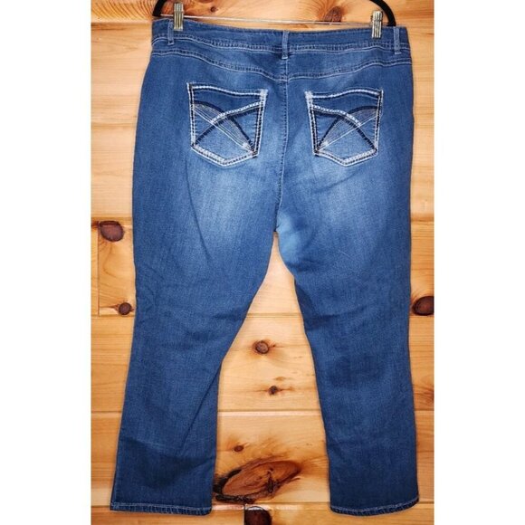 CATO Premium Jeans Women Classic Size 16 Mid Rise Denim Embroidered Pockets - Picture 13 of 16